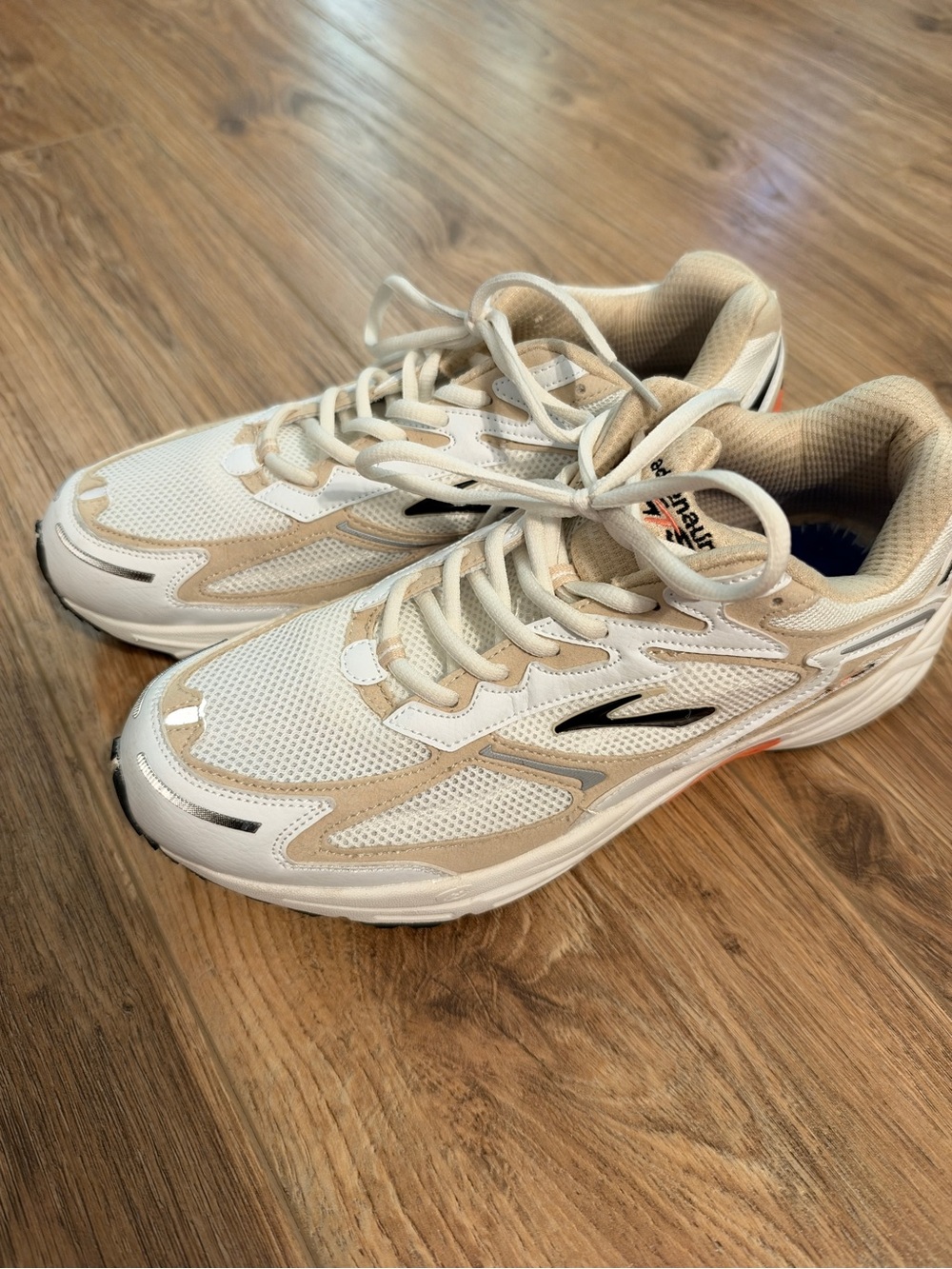 Brooks adrenaline GTS4 - 10 men’s